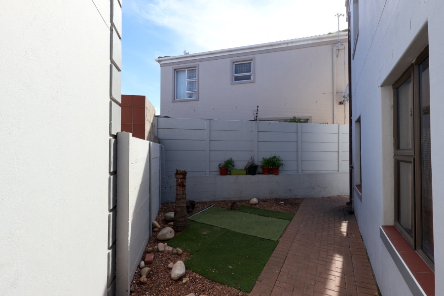 3 Bedroom Property for Sale in Parklands Western Cape